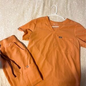 Figs Papaya Scrub Set - Top and Pants